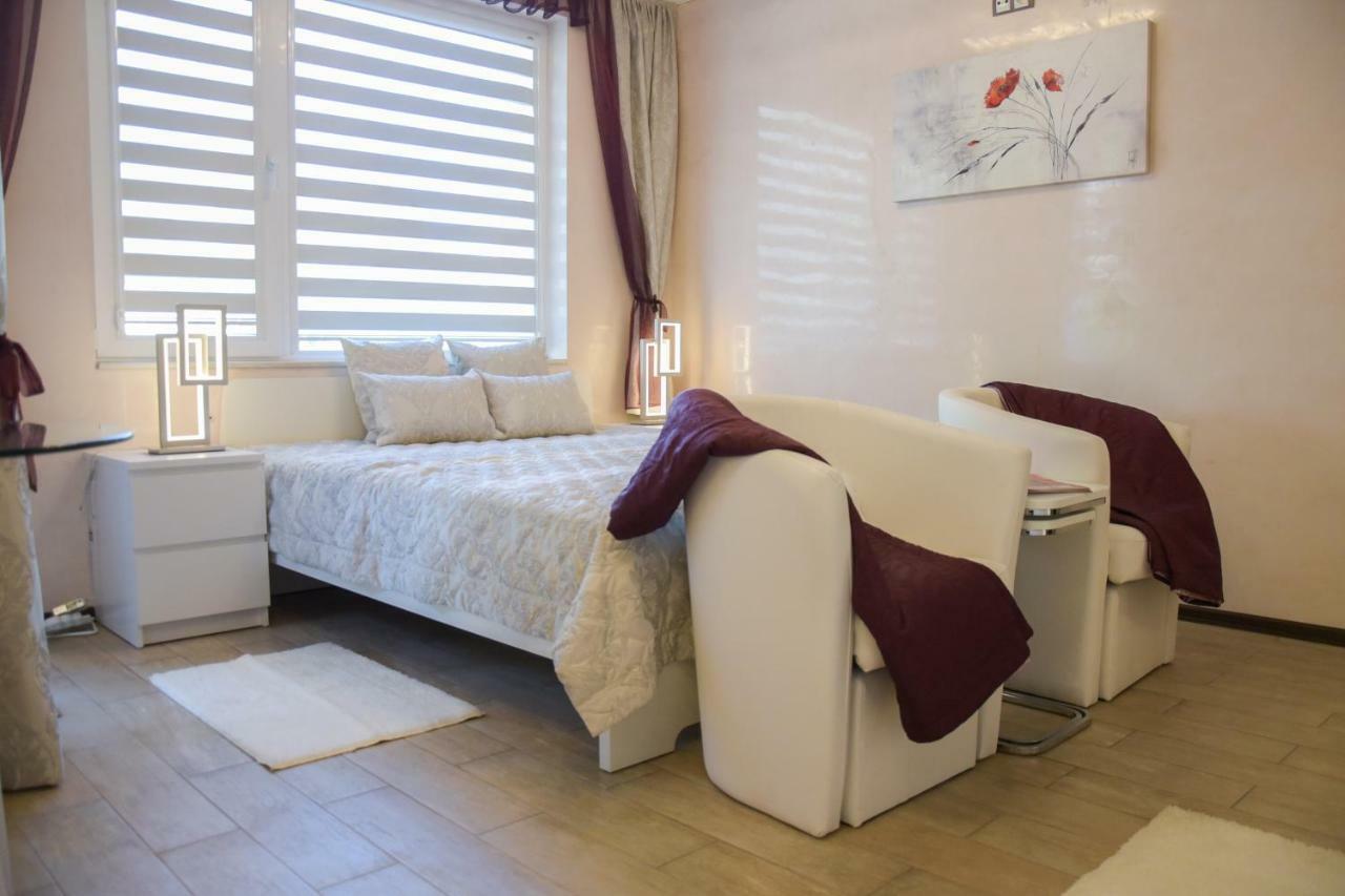 Derelli Deluxe And Derelli Adorable Apartments Σόφια Εξωτερικό φωτογραφία